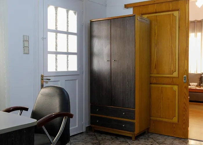 Santos Accommodotion Ermoupoli