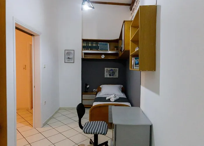 Santos Accommodotion Ermoupoli