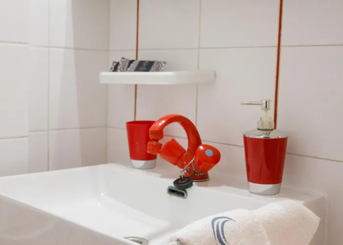 Santos Accommodotion