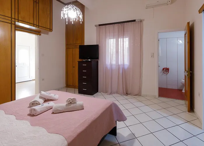 Santos Accommodotion * Ermoupoli